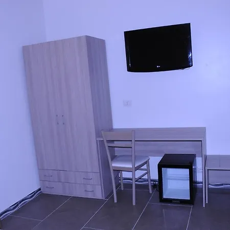 Alojamento de Acomodação e Pequeno-almoço La Fenice 4*